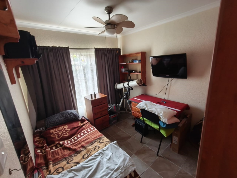 3 Bedroom Property for Sale in Safari Gardens North West